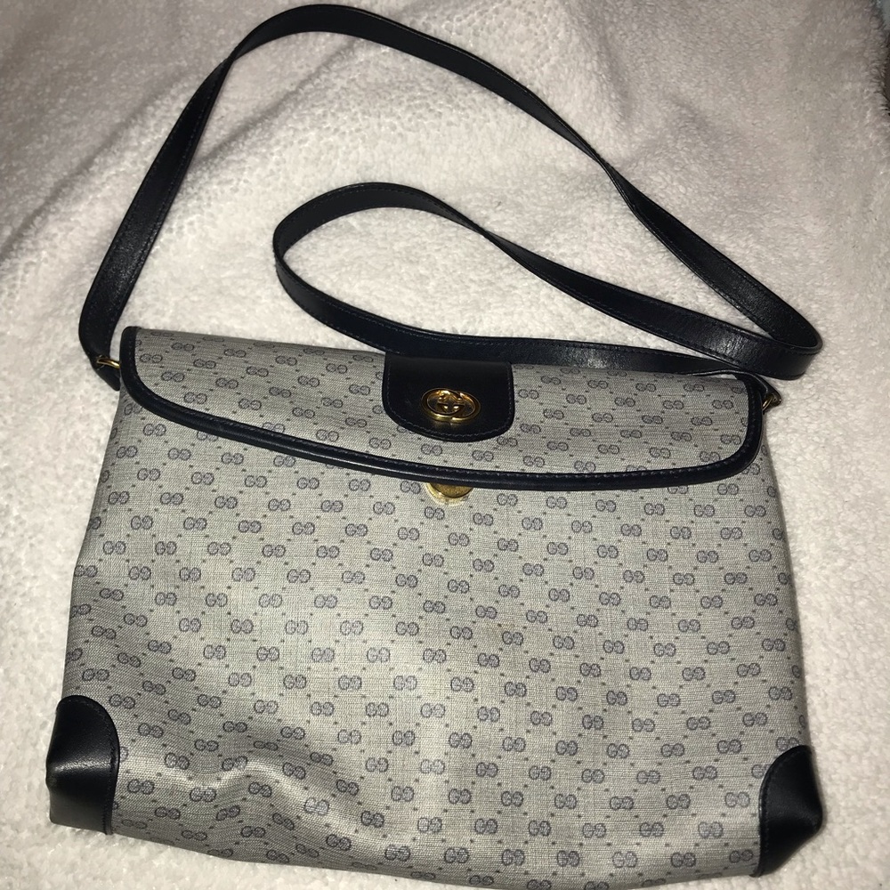 Vintage Gucci crossbody